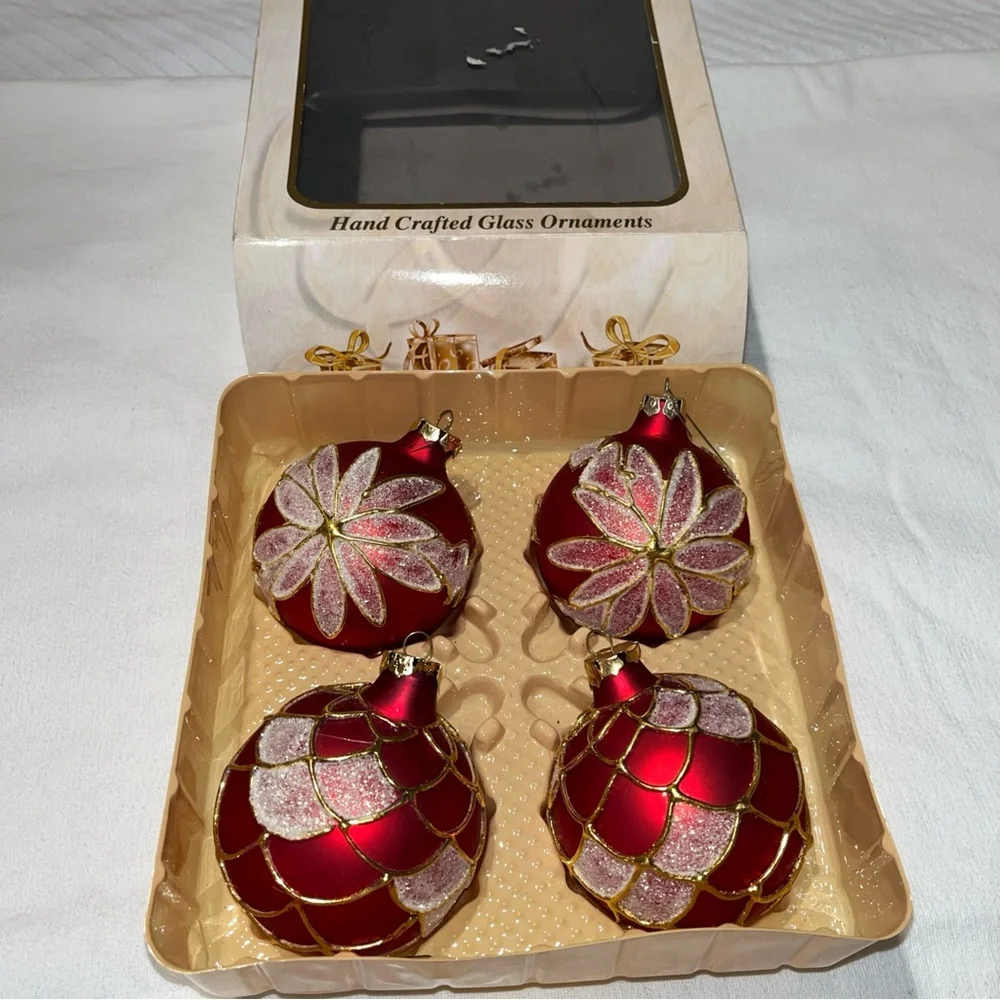 Vintage Red & sparkling Holiday Ornaments Set - Picture 2 of 15